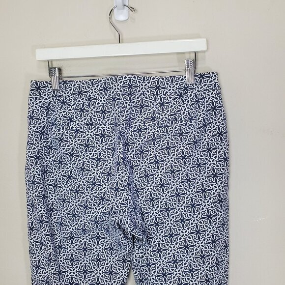 TALBOTS Womens Pants 8 Chatham Crop Geometric‎ Scalloped High Rise Navy Nautical - Picture 7 of 10
